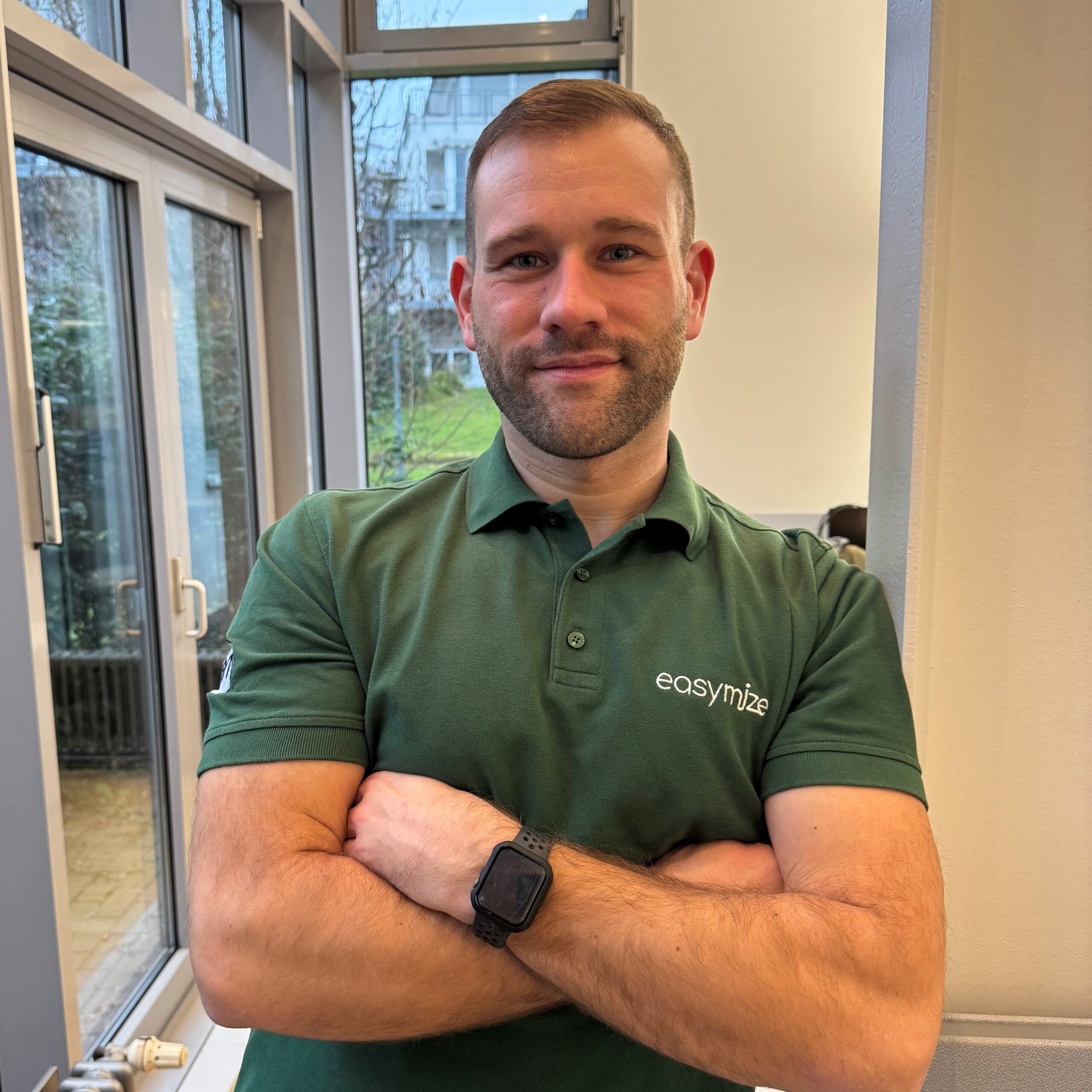 Jan_neu_Webseite_V3 Profilbild Jan Anke. Jan unterstützt das Sales Team in Frankfurt.